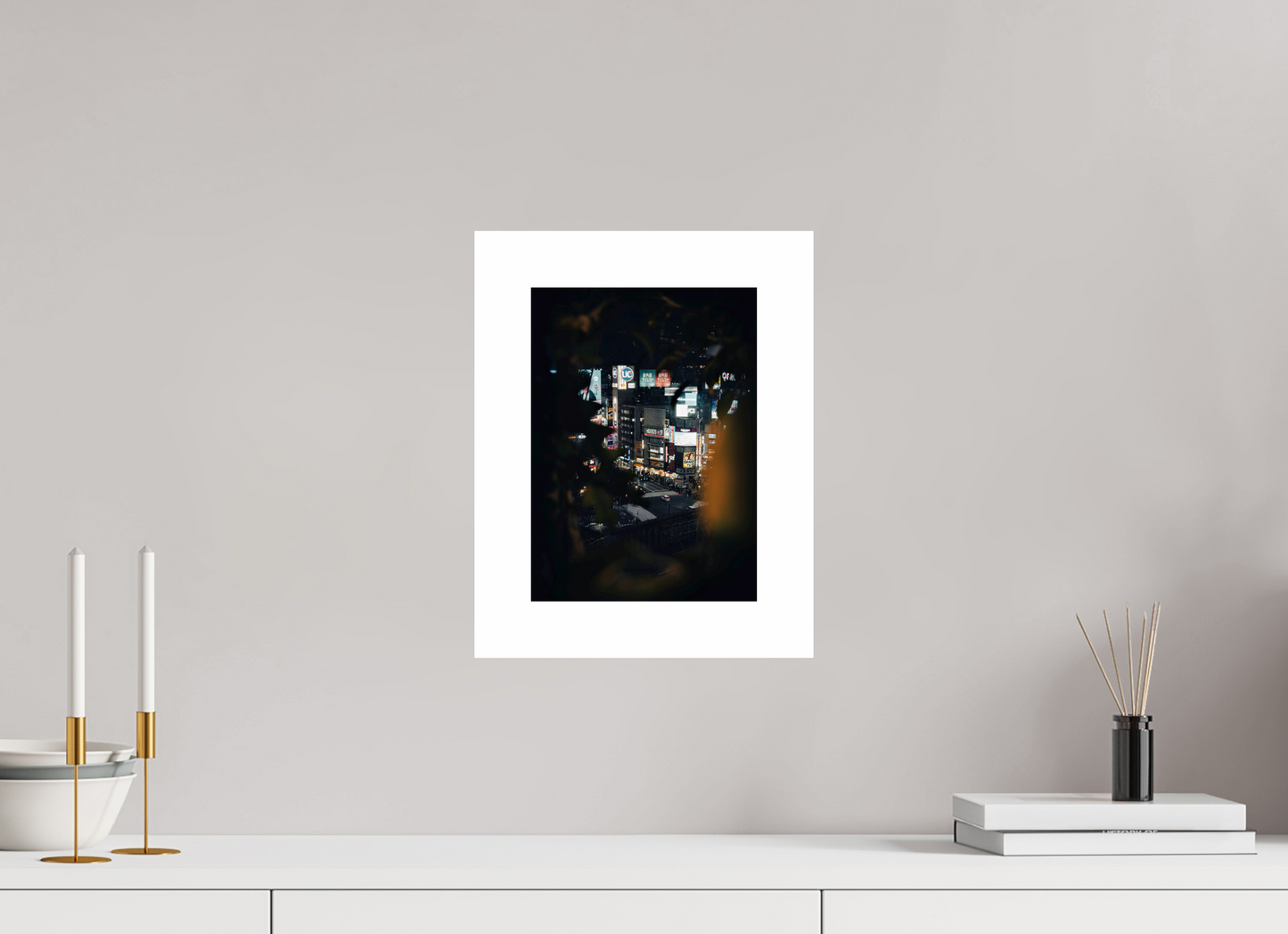 20 x 27,8 cm, Unframed Photo Print On Fuji Crystal DP II 5cm white border Shibuya Crossing through the palm