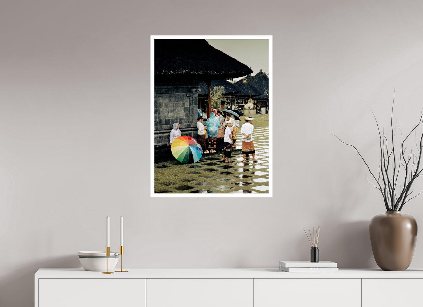 60 x 80,9 cm, Unframed Photo Print On Fuji Crystal DP II 2cm white border Standing out the rain at ceremony